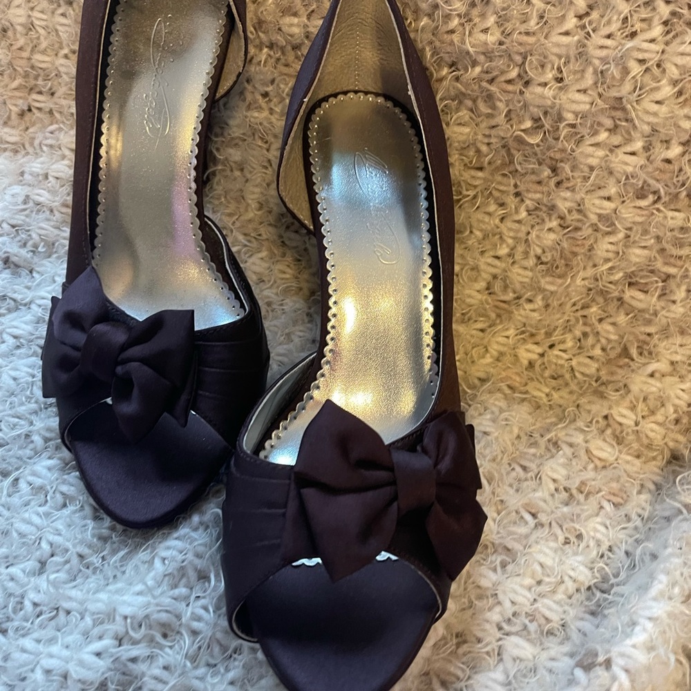 Plum satin shoes
